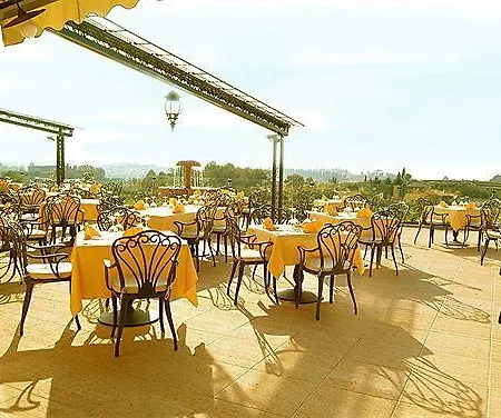 La Dolce Hotel 3*