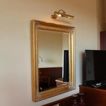 Hotel La Dolce Cavaion Veronese