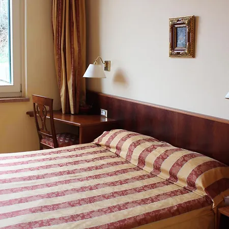 Hotel La Dolce Cavaion Veronese